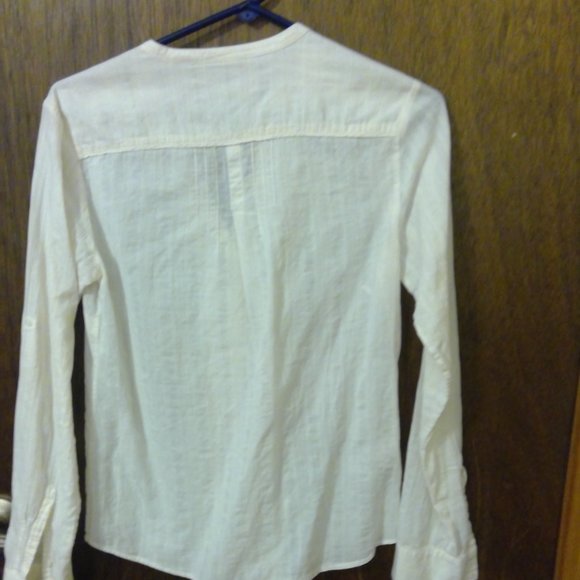 Two  XS Blouses, one Eddie Bauer, one Gap - Picture 3 of 6